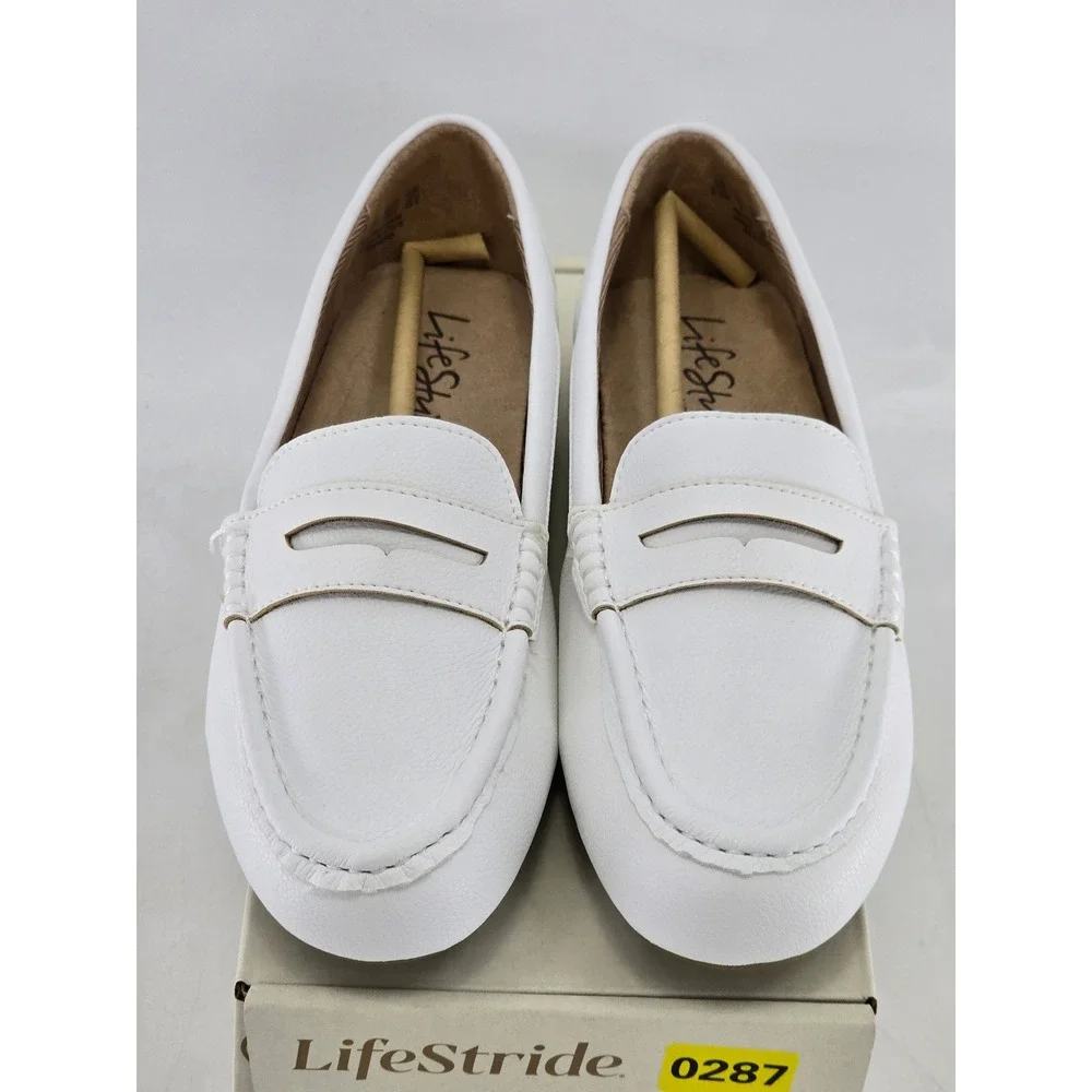 LifeStride Riviera Loafers Women 6.5W White Penny Loafers Soft System - NEW